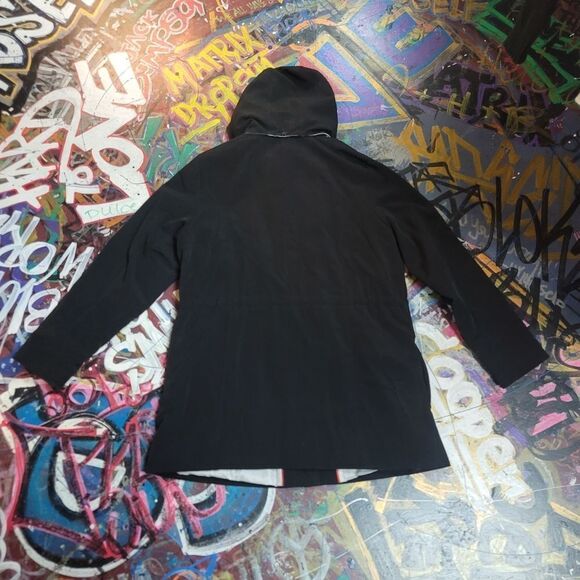 Croft & Barrow woman's large raincoat w removable hood, zipper & button closure - Picture 12 of 12